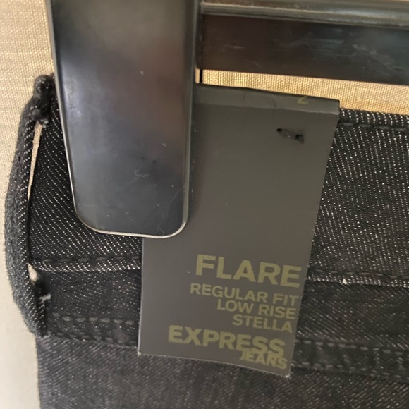 Express Stella Regular Fit Low Rise Flare Jeans - Picture 4 of 5